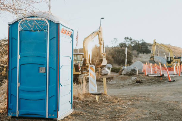 Best Portable bathroom rental  in Cave Junction, OR