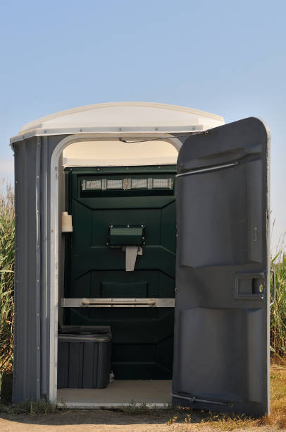 Best Portable toilet rental cost  in Cave Junction, OR
